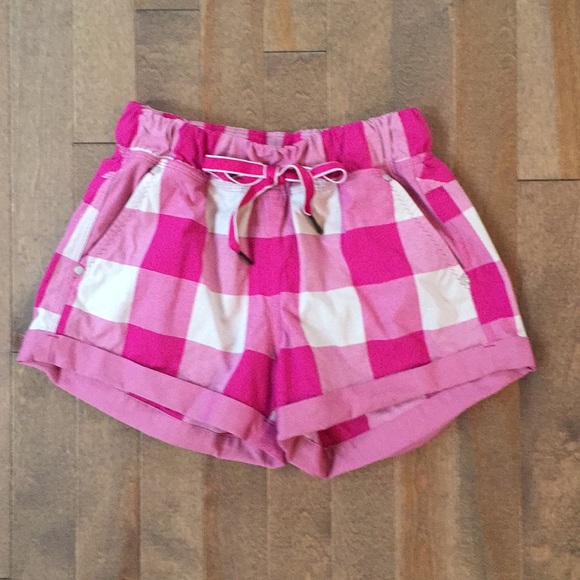lululemon athletica Pants - Lululemon plaid shorts with cuff